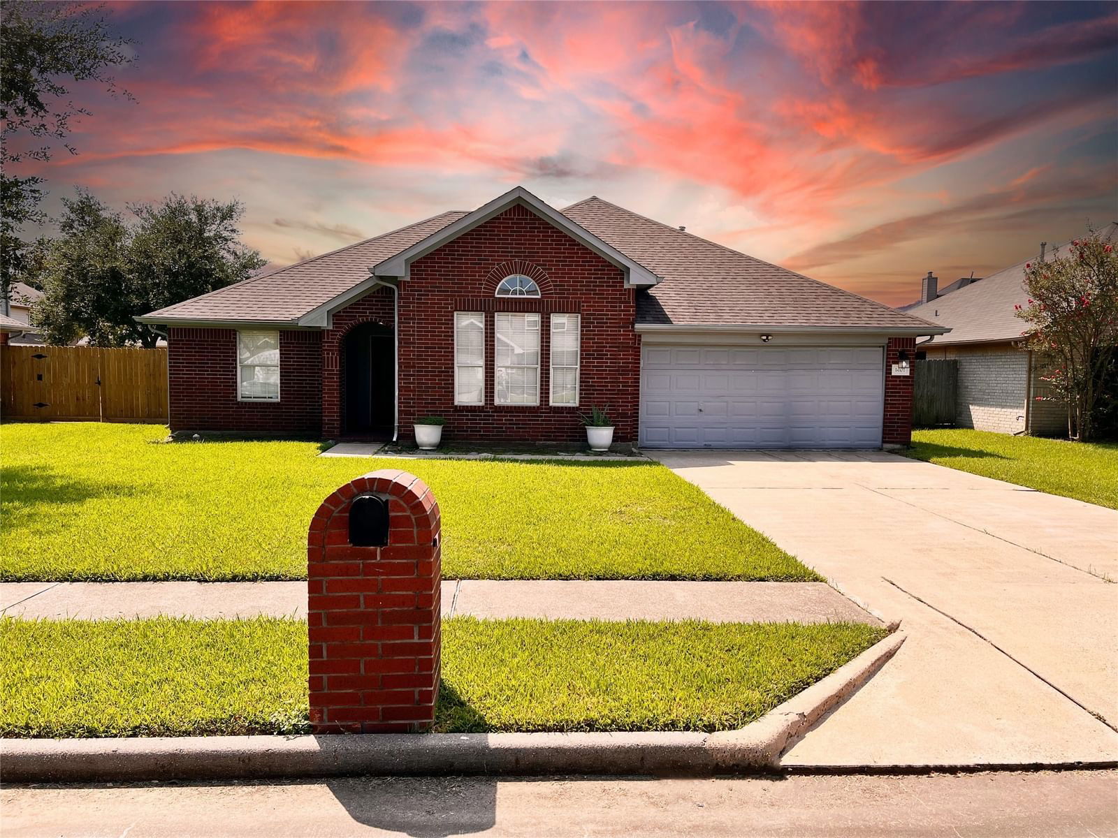 Real estate property located at 1401 29th, Galveston, The Islands Ph 6 2001, Texas City, TX, US