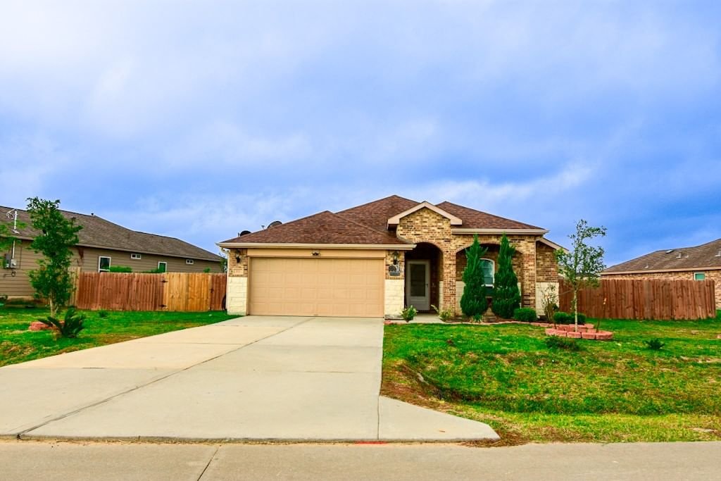 Real estate property located at 821 Road 5109, Liberty, Santa Fe, Sec 1, Cleveland, TX, US
