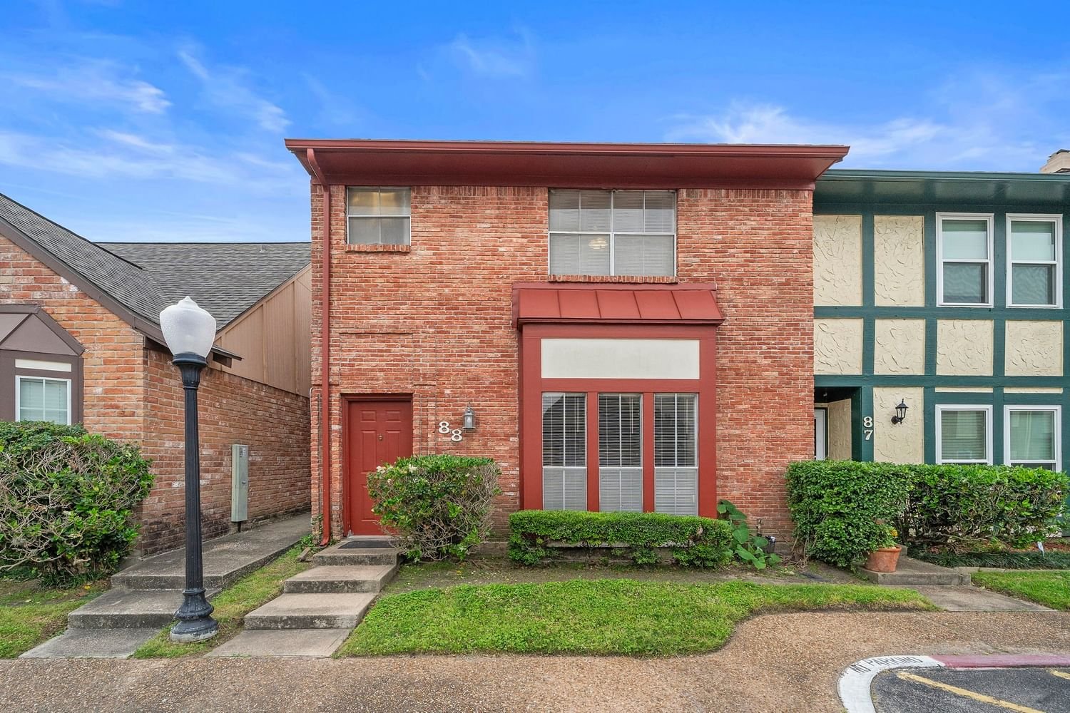 Real estate property located at 7700 Creekbend #88, Harris, Meadowalk Th, Houston, TX, US