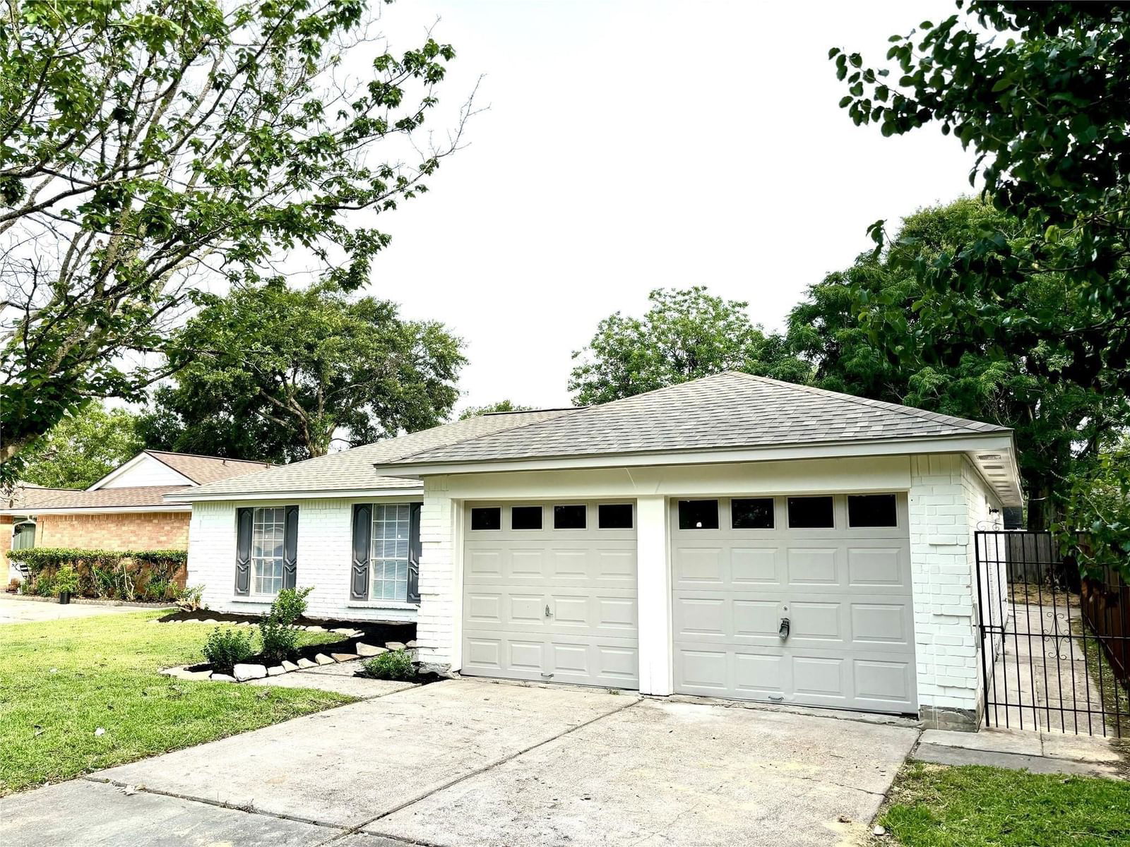 Real estate property located at 10015 Rustic Gate, Harris, Fairmont Park West Sec 03, La Porte, TX, US