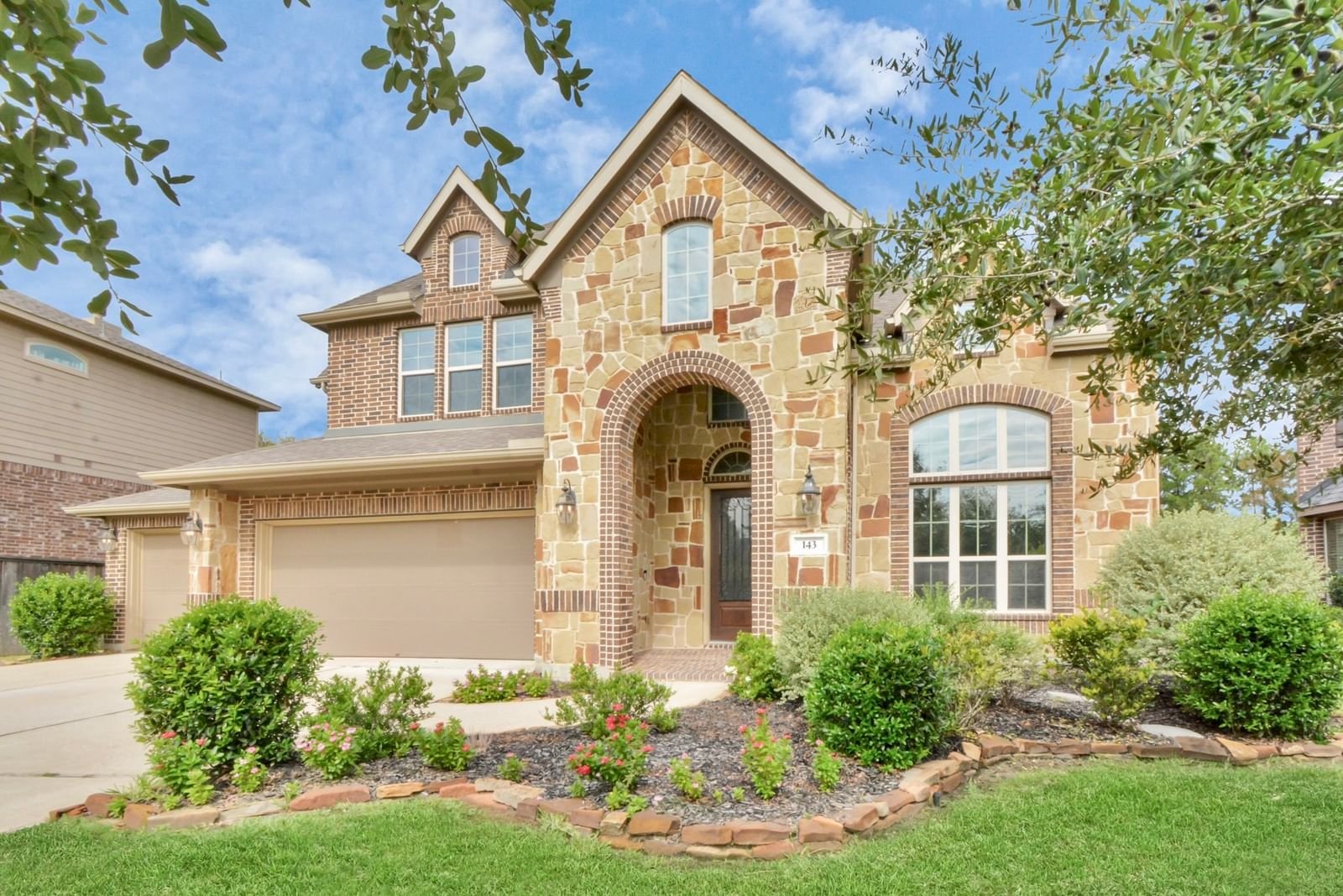 Real estate property located at 143 Angie, Montgomery, Woodforest, Montgomery, TX, US