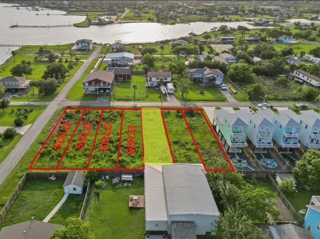 Real estate property located at 1045 15th, Galveston, San Leon, San Leon, TX, US