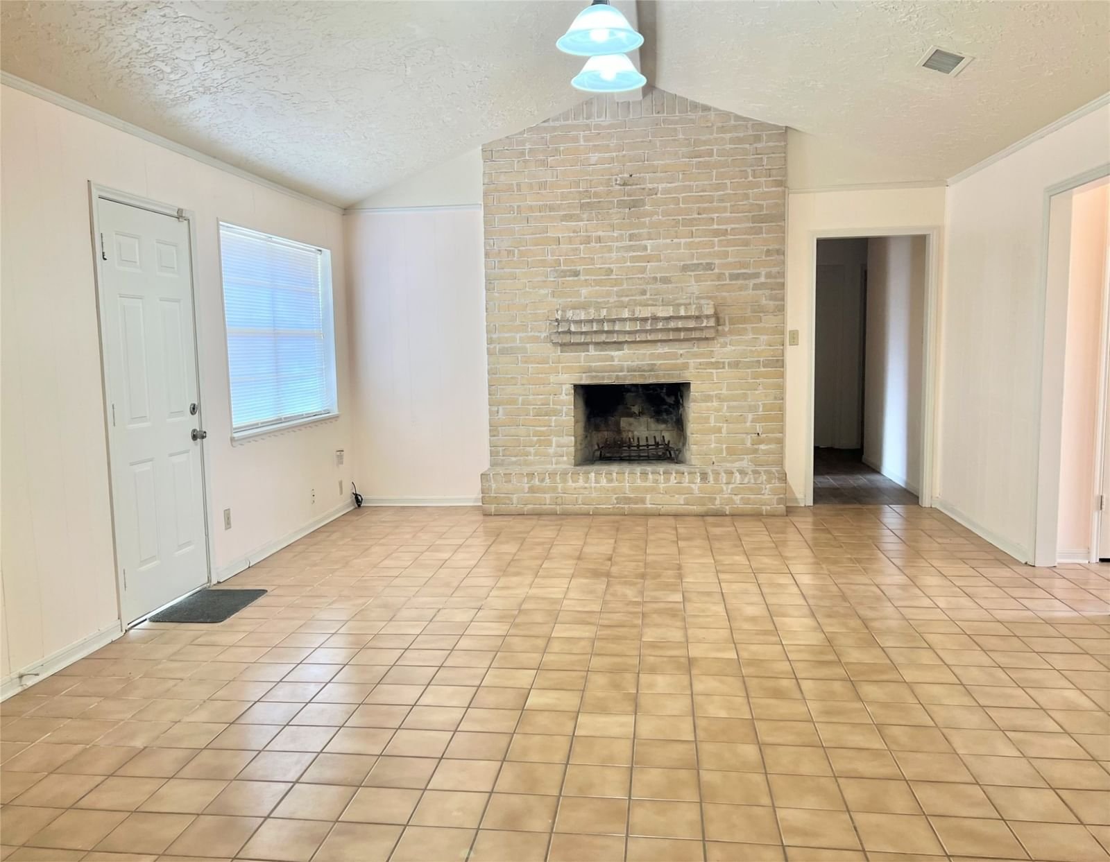 Real estate property located at 12614 Hunting Briar, Harris, Huntington Village Sec 04, Houston, TX, US