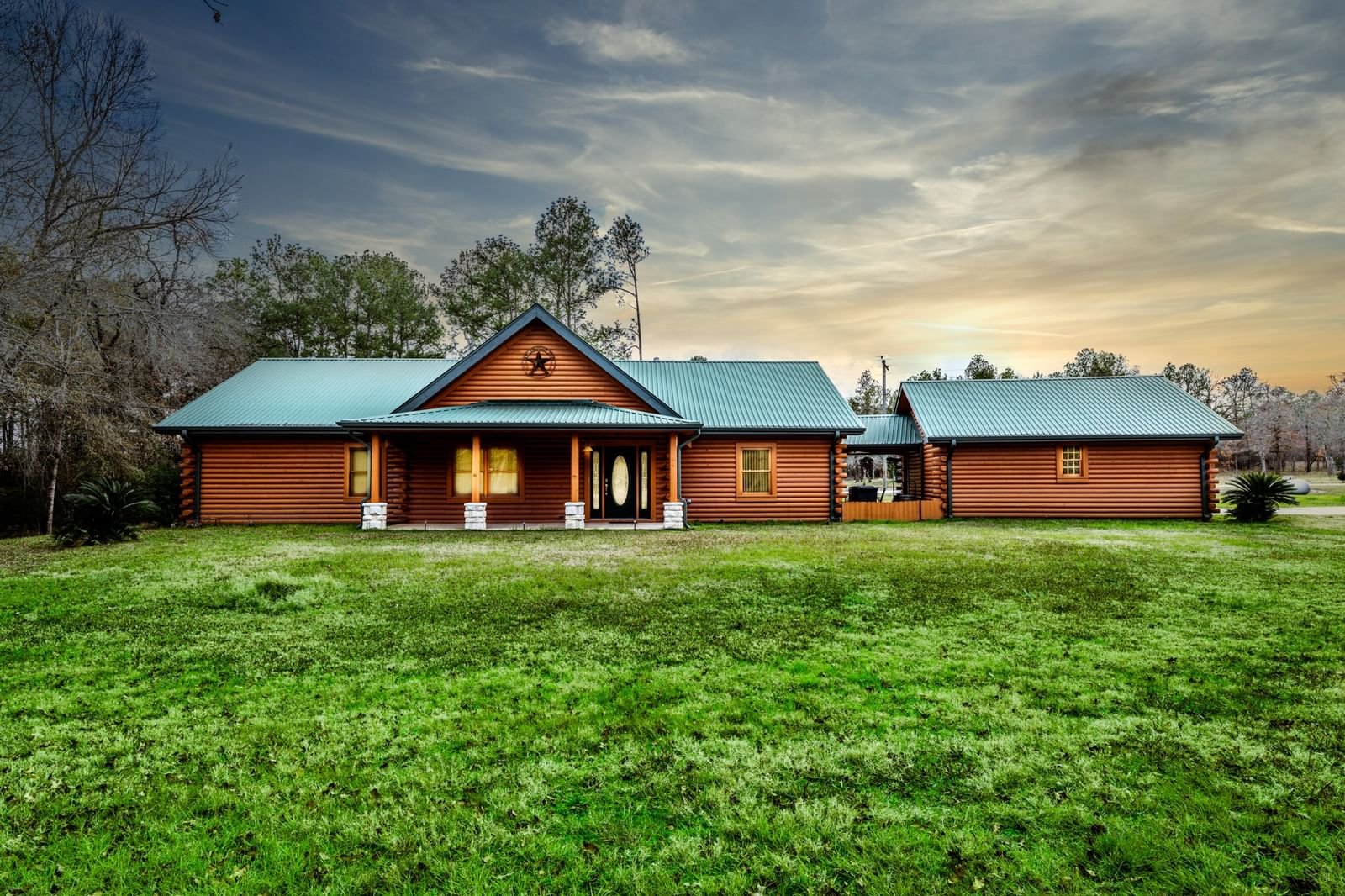 Real estate property located at 44 Forest Creek, Walker, Forest Creek, Huntsville, TX, US