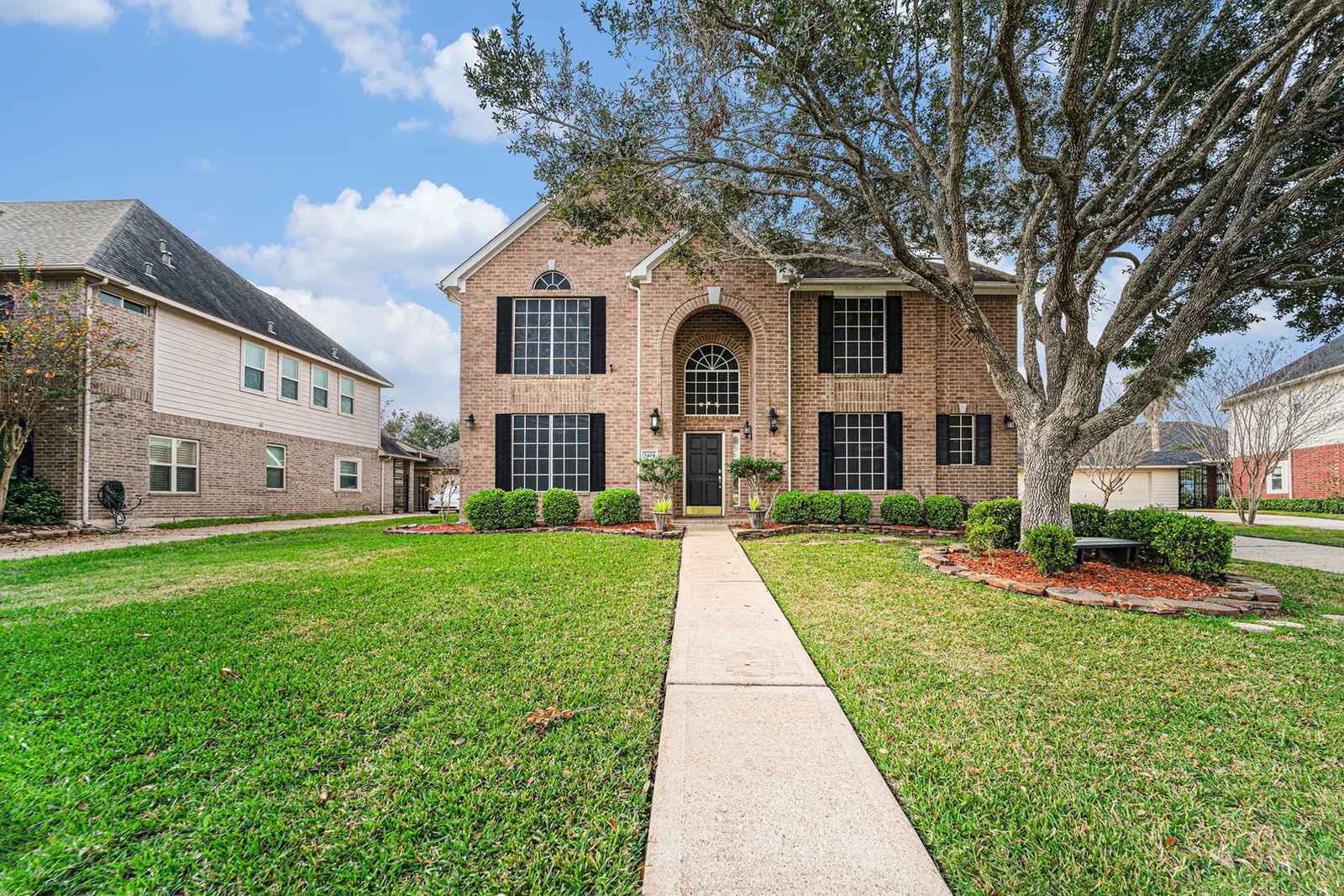 Real estate property located at 3404 Castle Pond, Brazoria, Villages Of Edgewater Estates, Pearland, TX, US