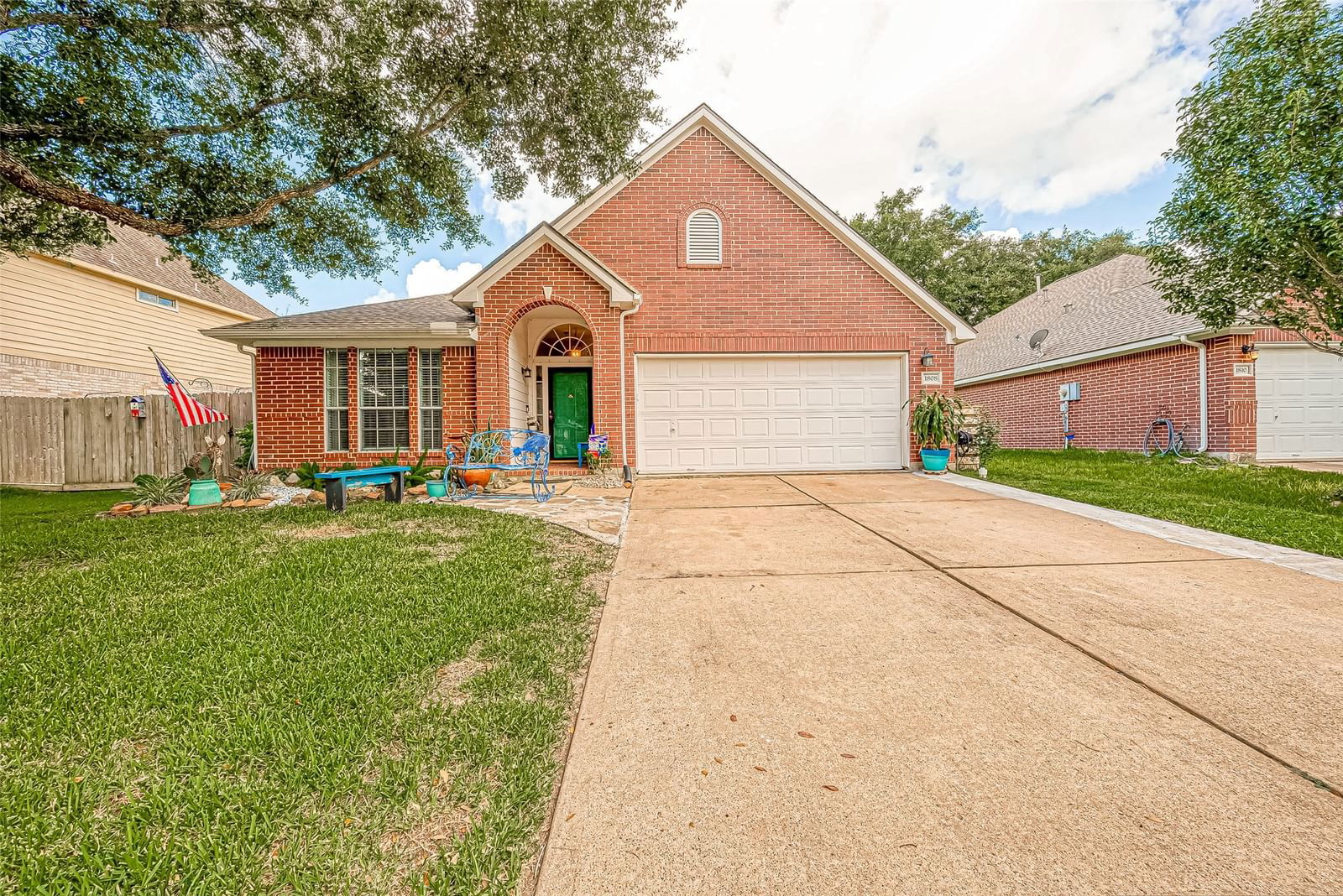 Real estate property located at 1808 Castle Oaks, Brazoria, Oakbrook Estates Sec 2, Pearland, TX, US