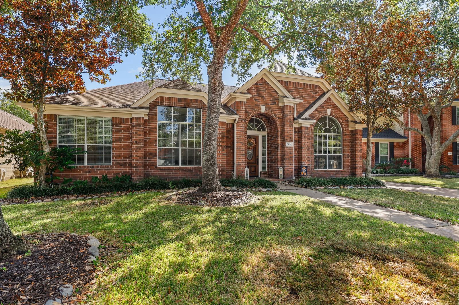 Real estate property located at 23231 Sawleaf, Harris, Cinco Ranch Meadow Place, Katy, TX, US