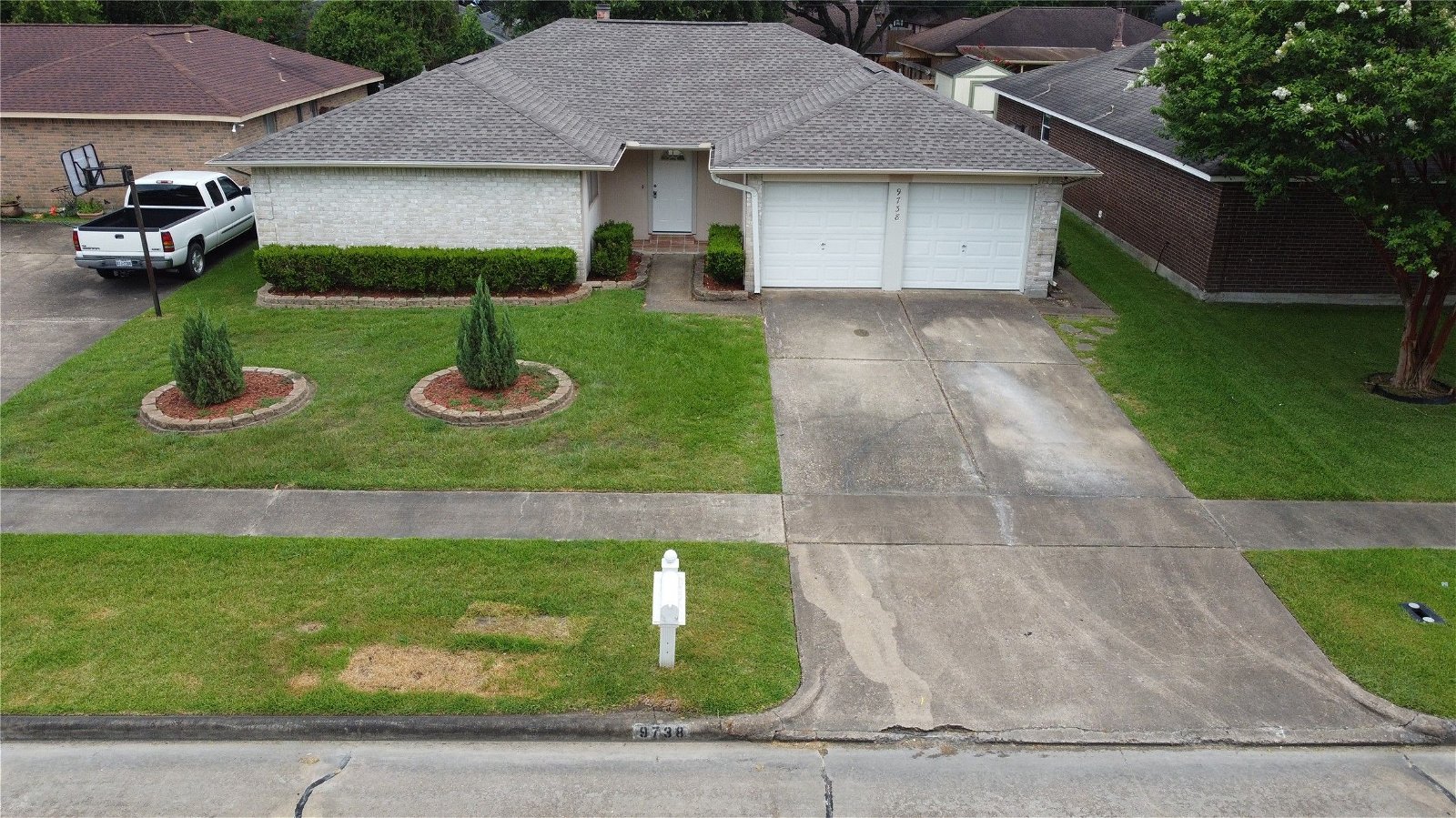 Real estate property located at 9738 Willmont, Harris, La Porte, TX, US