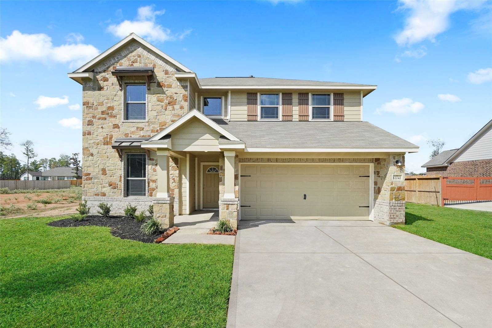 Real estate property located at 12242 Chestnut Hills, Montgomery, Conroe, TX, US