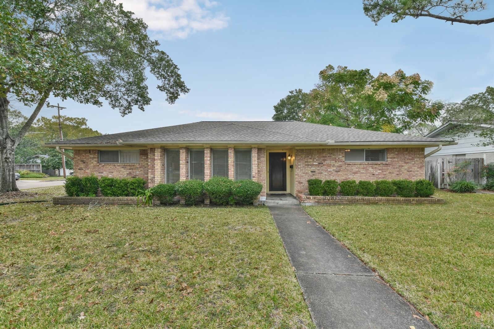 Real estate property located at 5438 Indigo, Harris, Braes View Terrace, Houston, TX, US