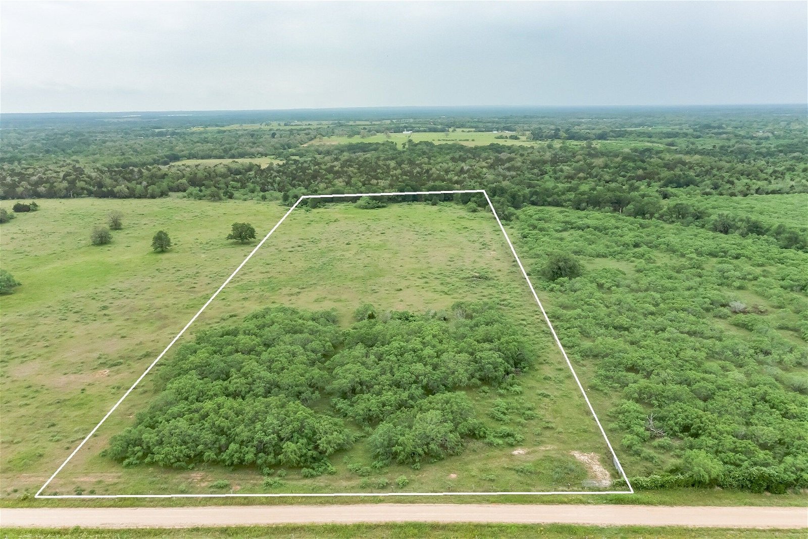 Real estate property located at 01 Hunt, Fayette, Waelder, TX, US