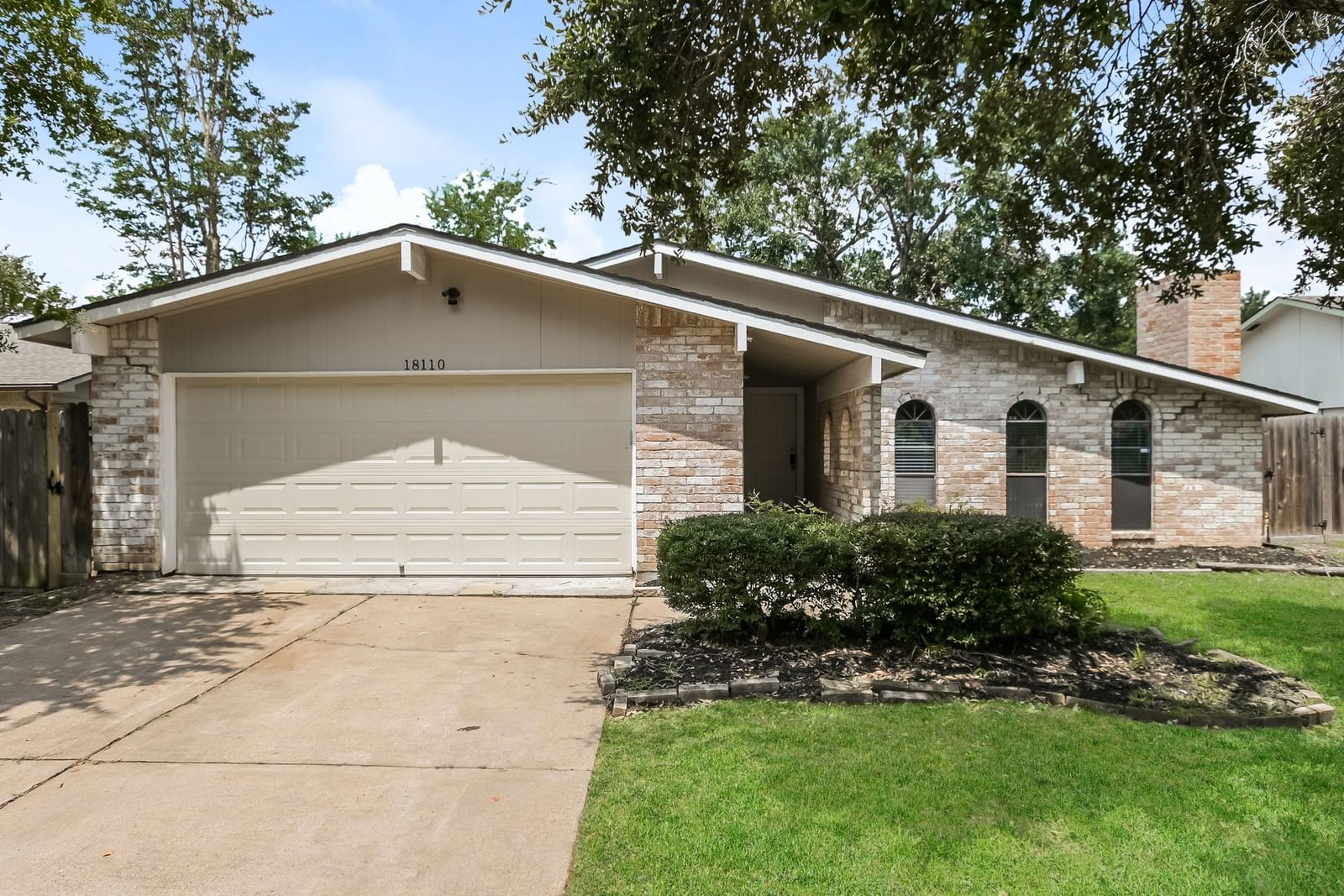 Real estate property located at 18110 Cassina, Harris, Cypressdale Sec 02, Spring, TX, US