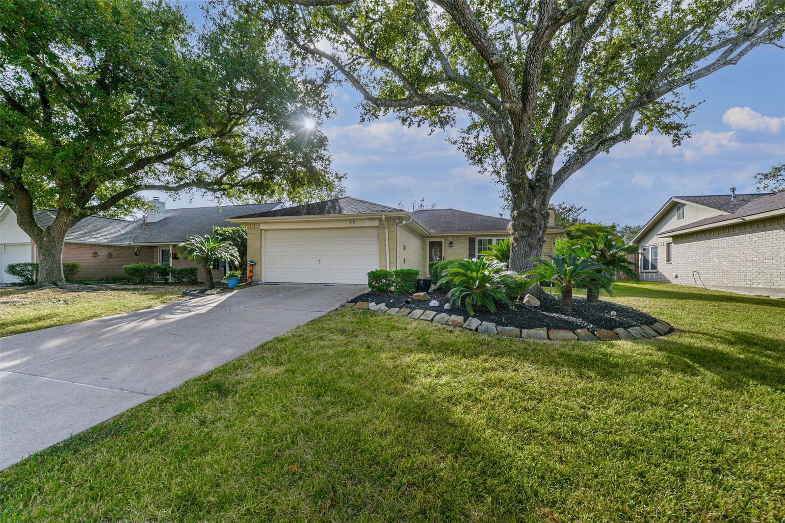 Real estate property located at 910 Primrose Meadows, Brazoria, Countryplace, Pearland, TX, US