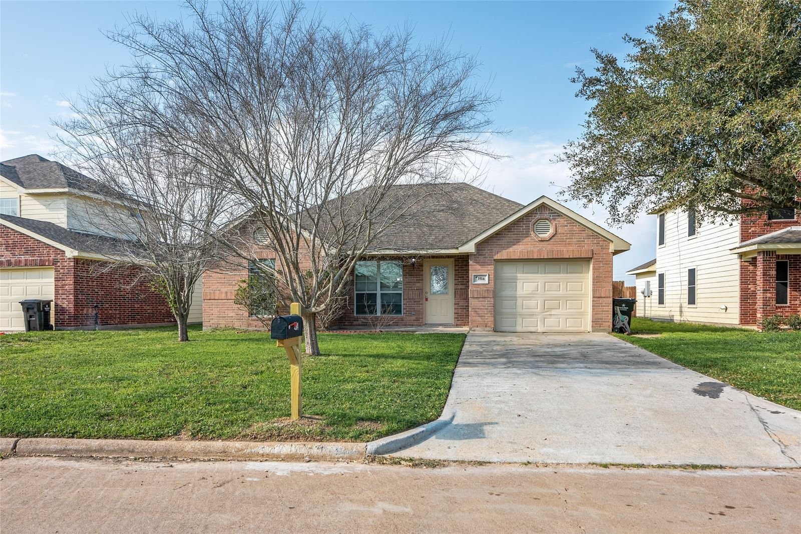 Real estate property located at 3514 Brook Shadow, Waller, Briarbrook 1, Brookshire, TX, US