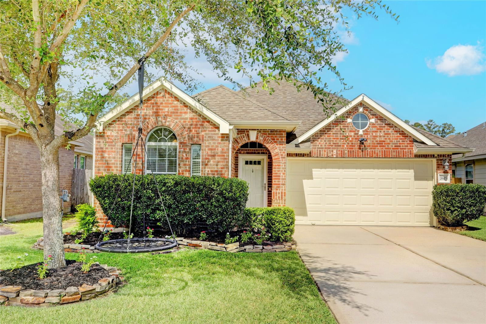 Real estate property located at 18919 Pinewood Point, Harris, Village/Northpointe West Sec 01, Tomball, TX, US