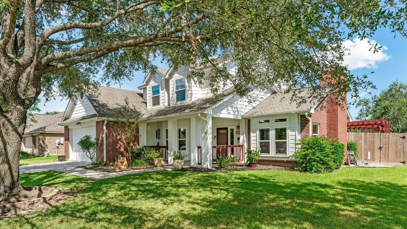 Real estate property located at 1255 Adoue, Brazoria, Towne Oaks Northeast Alvin, Alvin, TX, US