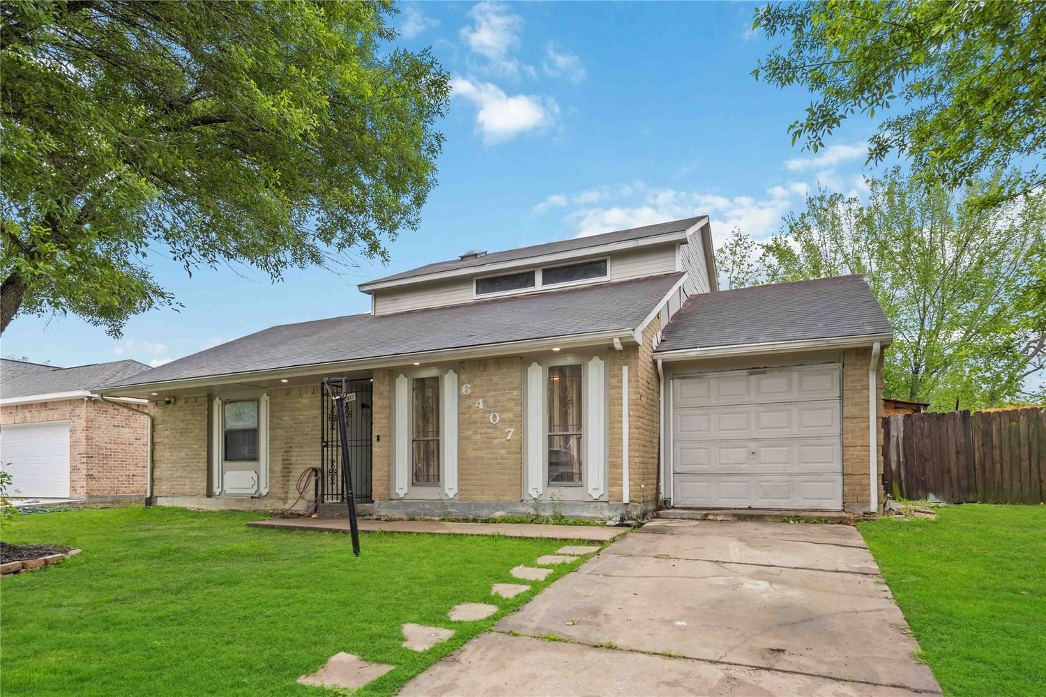 Real estate property located at 6407 Rambleridge, Fort Bend, Ridgegate Sub, Houston, TX, US