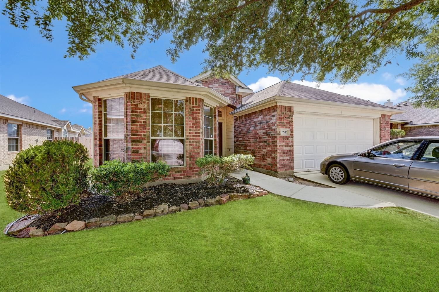 Real estate property located at 22915 Bank Shade, Harris, Tomball, TX, US