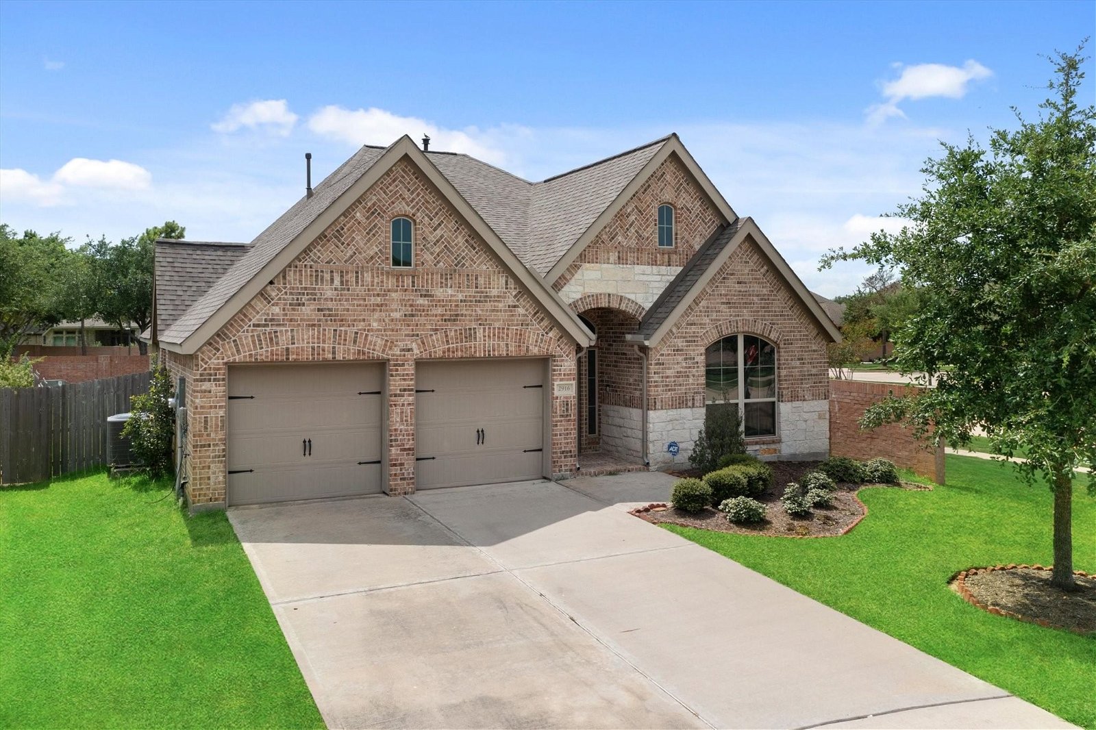 Real estate property located at 2916 Ivory Terrace, Fort Bend, Pearland, TX, US