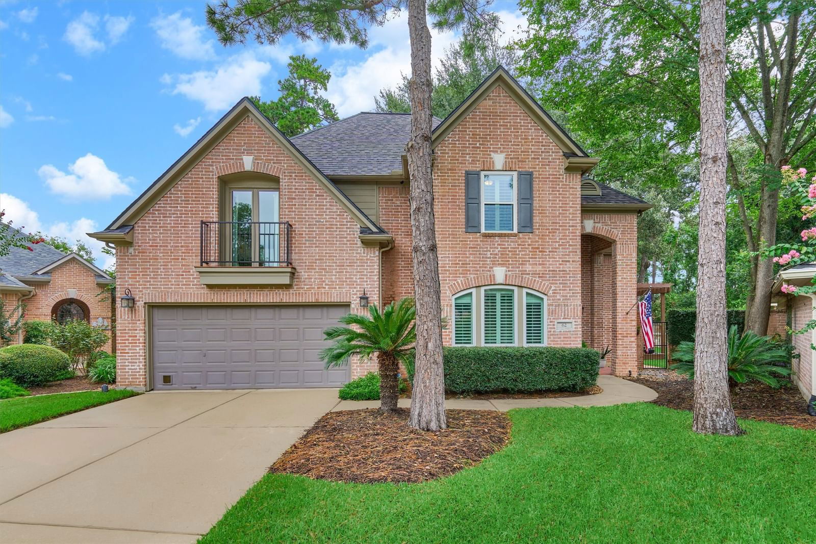 Real estate property located at 62 Manorcliff, Montgomery, The Woodlands Alden Bridge, The Woodlands, TX, US