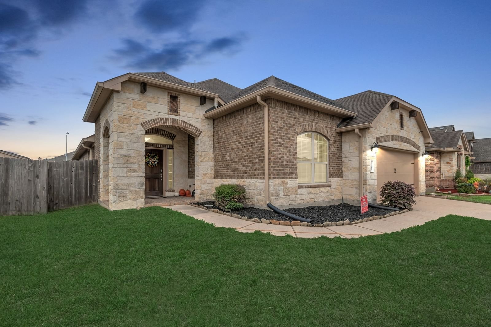 Real estate property located at 22923 Dale River, Harris, Willow Lake Village, Tomball, TX, US