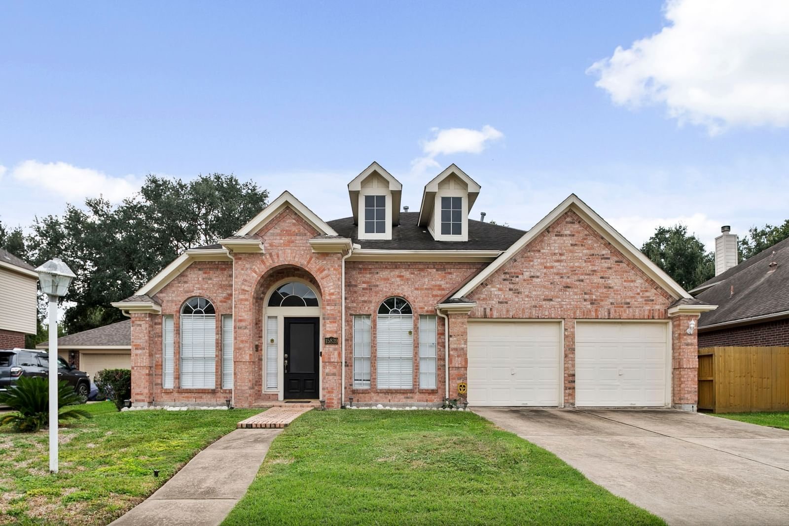 Real estate property located at 15839 Williwaw, Fort Bend, Mission Glen Sec 3, Houston, TX, US