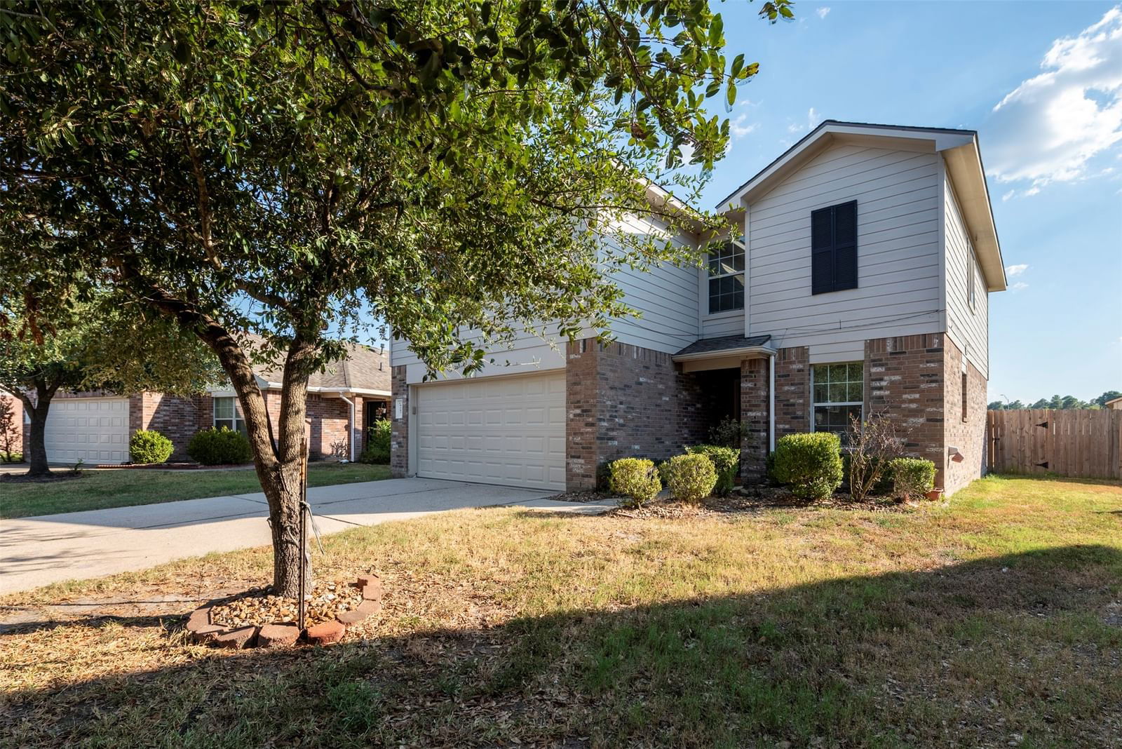 Real estate property located at 8207 Katie Mill, Harris, Willow Trace Sec 01, Spring, TX, US