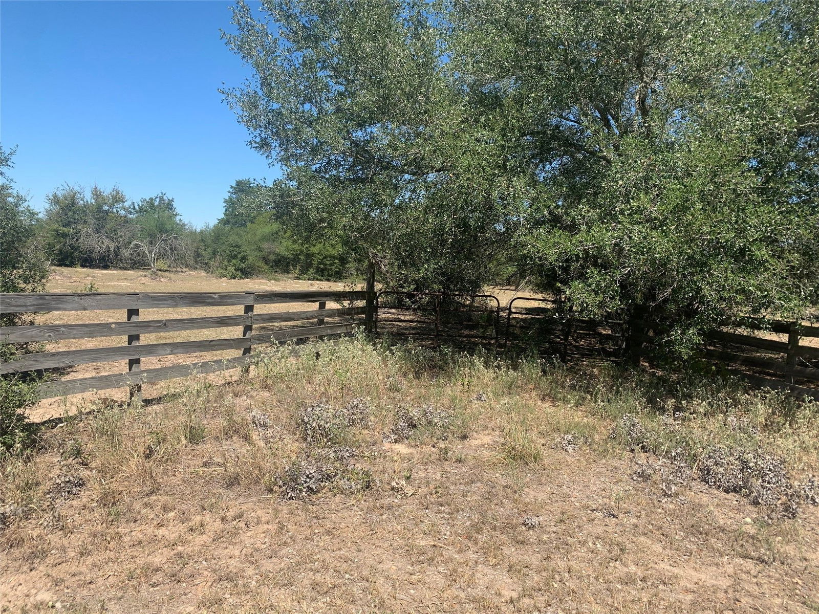 Real estate property located at 0000 County Road 126, Lavaca, Hallettsville, TX, US