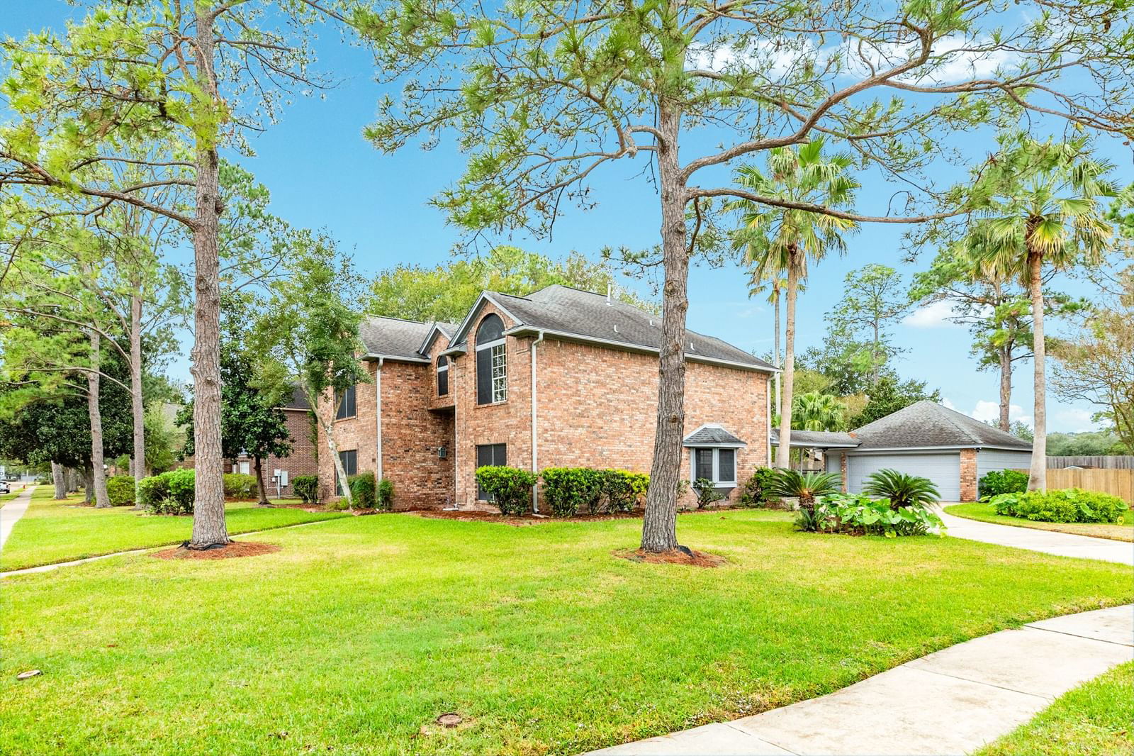 Real estate property located at 1405 Silverleaf, Galveston, Sterlingwood 87, Friendswood, TX, US