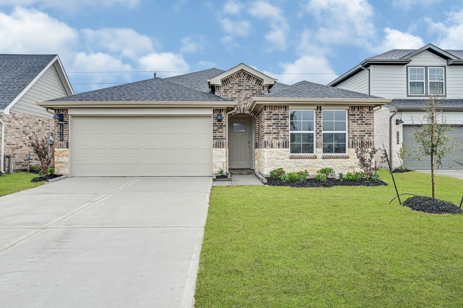 Real estate property located at 5130 Sunset Oaks Drive, Fort Bend, Post Oak Pointe, Fresno, TX, US
