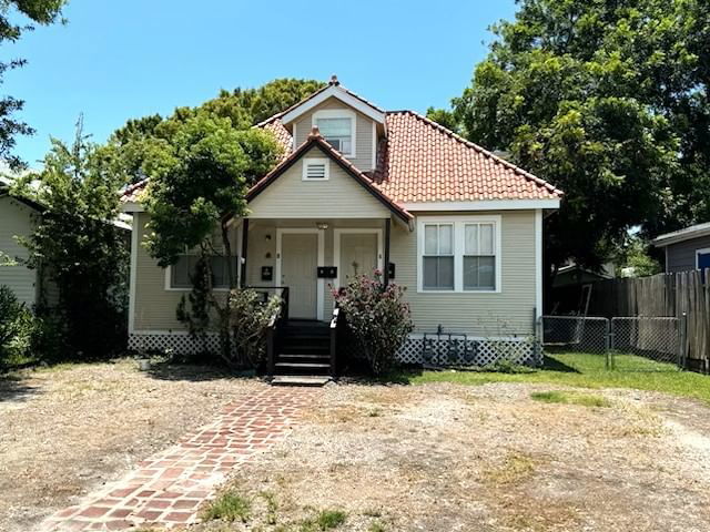 Real estate property located at 4725 Avenue R 1/2 #1-4, Galveston, Hasselmeier Sw & Se 130, Galveston, TX, US