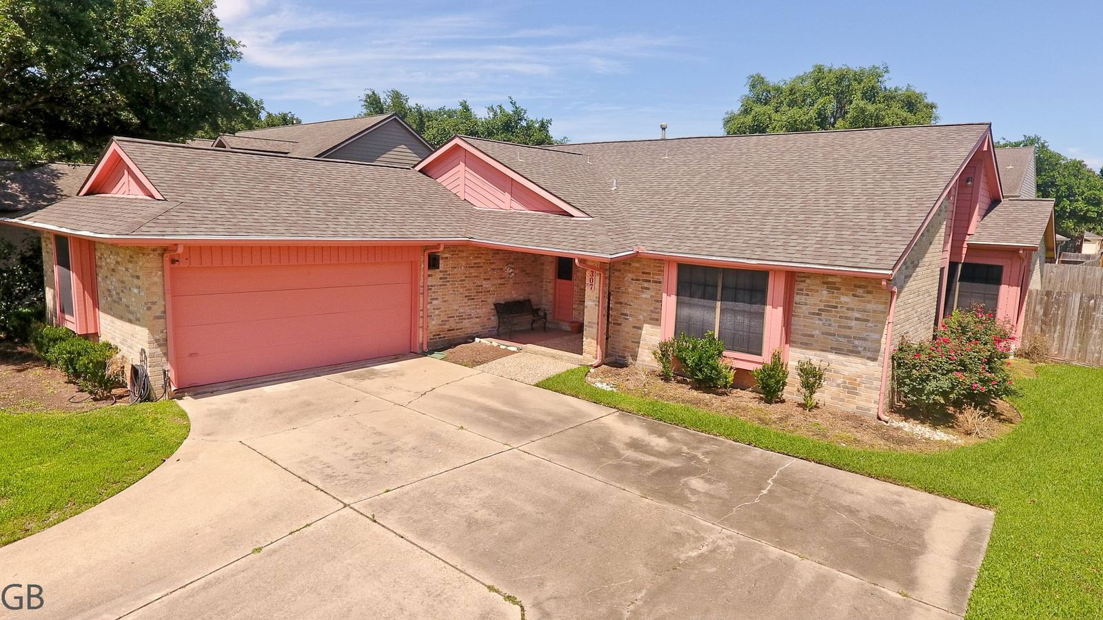 Real estate property located at 307 Longview, Fort Bend, SUGAR CREEK, Stafford, TX, US