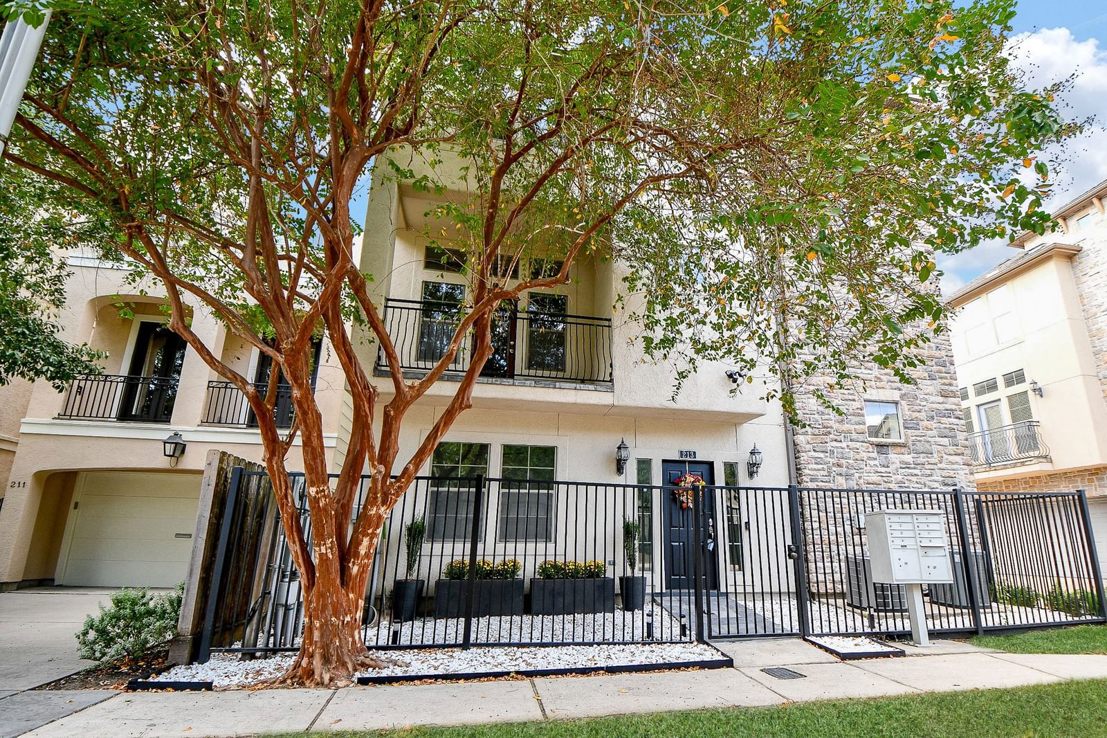 Real estate property located at 213 Birdsall, Harris, Millennium Homes At Birdsall, Houston, TX, US