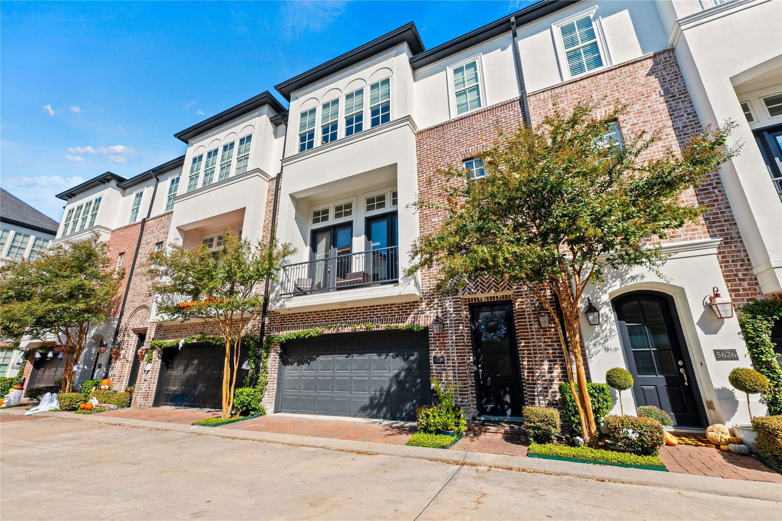 Real estate property located at 5628 Cohn Terrace, Harris, Cottage Grove Sec 8 Rep #1, Houston, TX, US