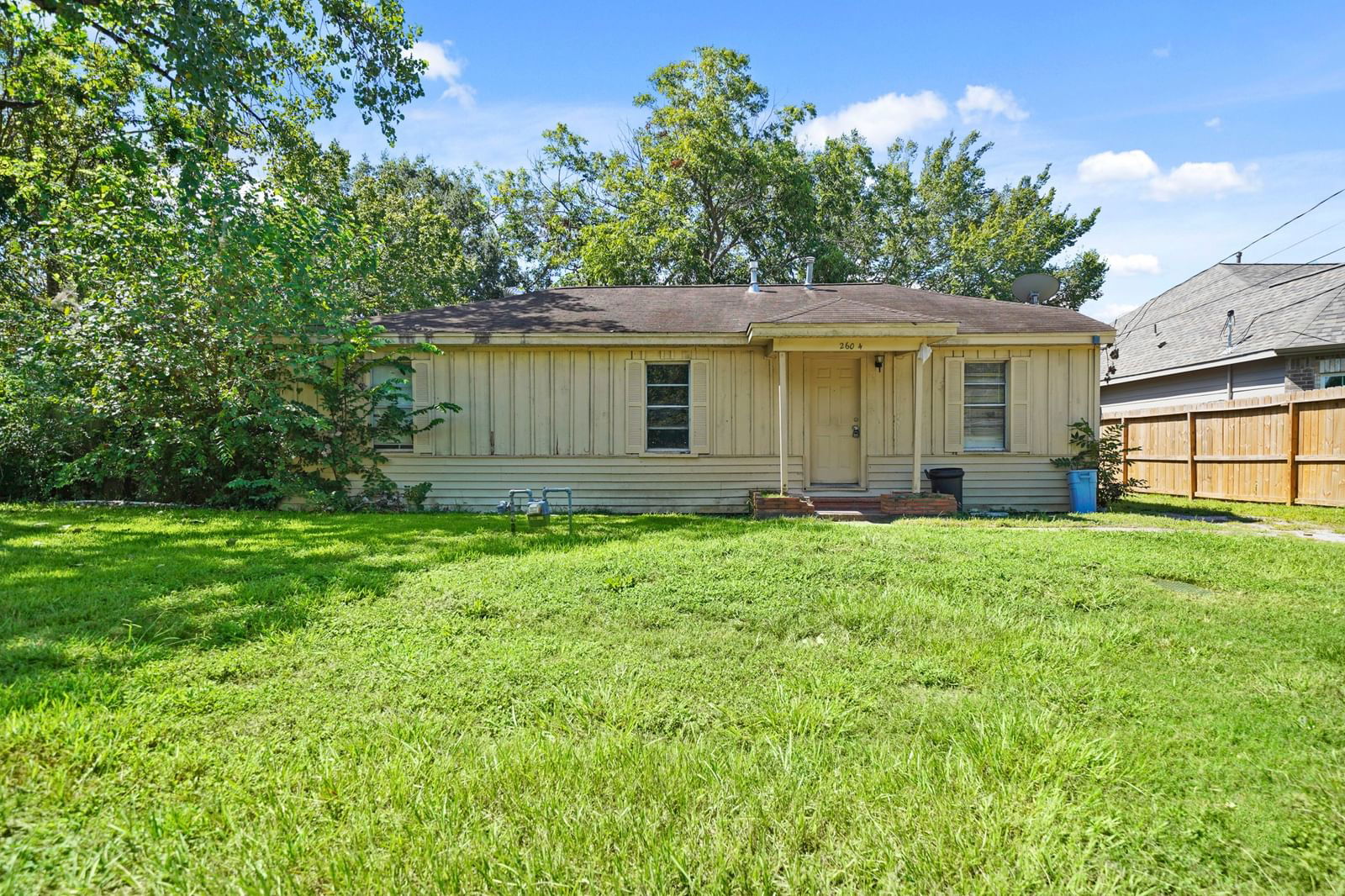 Real estate property located at 2604 Holly, Harris, South Houston Gardens Sec 05, Pasadena, TX, US