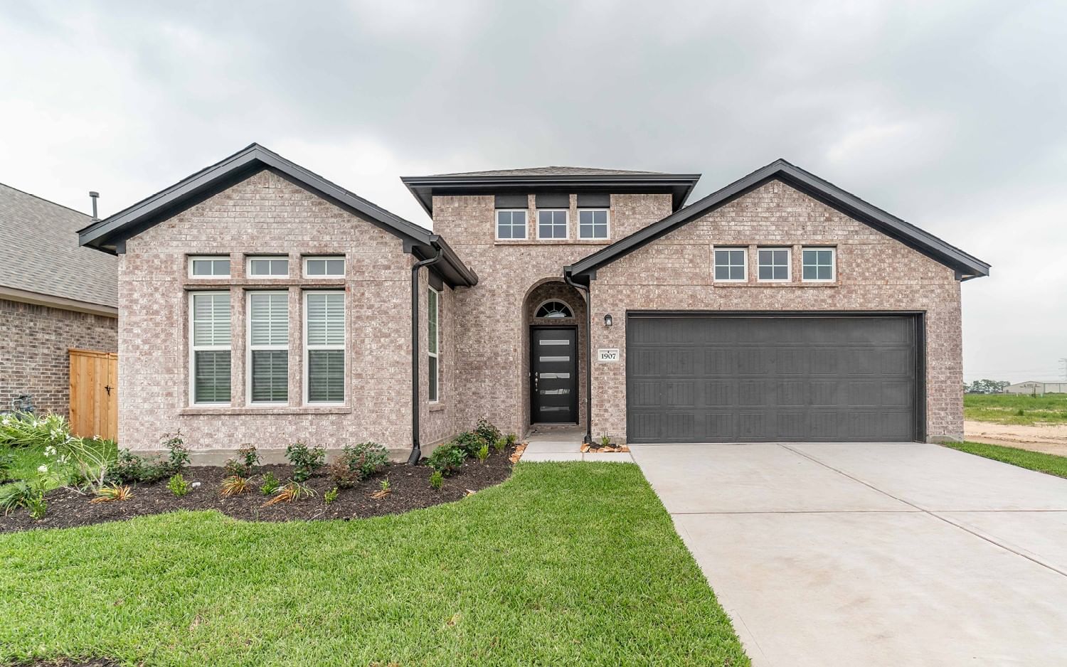 Real estate property located at 1907 Parks Edge, Brazoria, Windrose Green, Angleton, TX, US