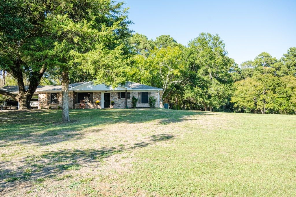 Real estate property located at 2600 6th, Houston, Crockett, TX, US