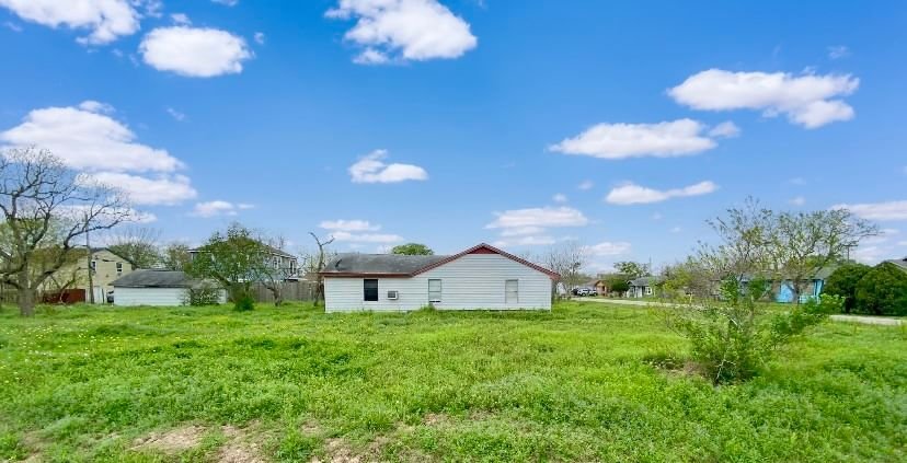 Real estate property located at 803 6th, Brazoria, Freeport, Freeport, TX, US