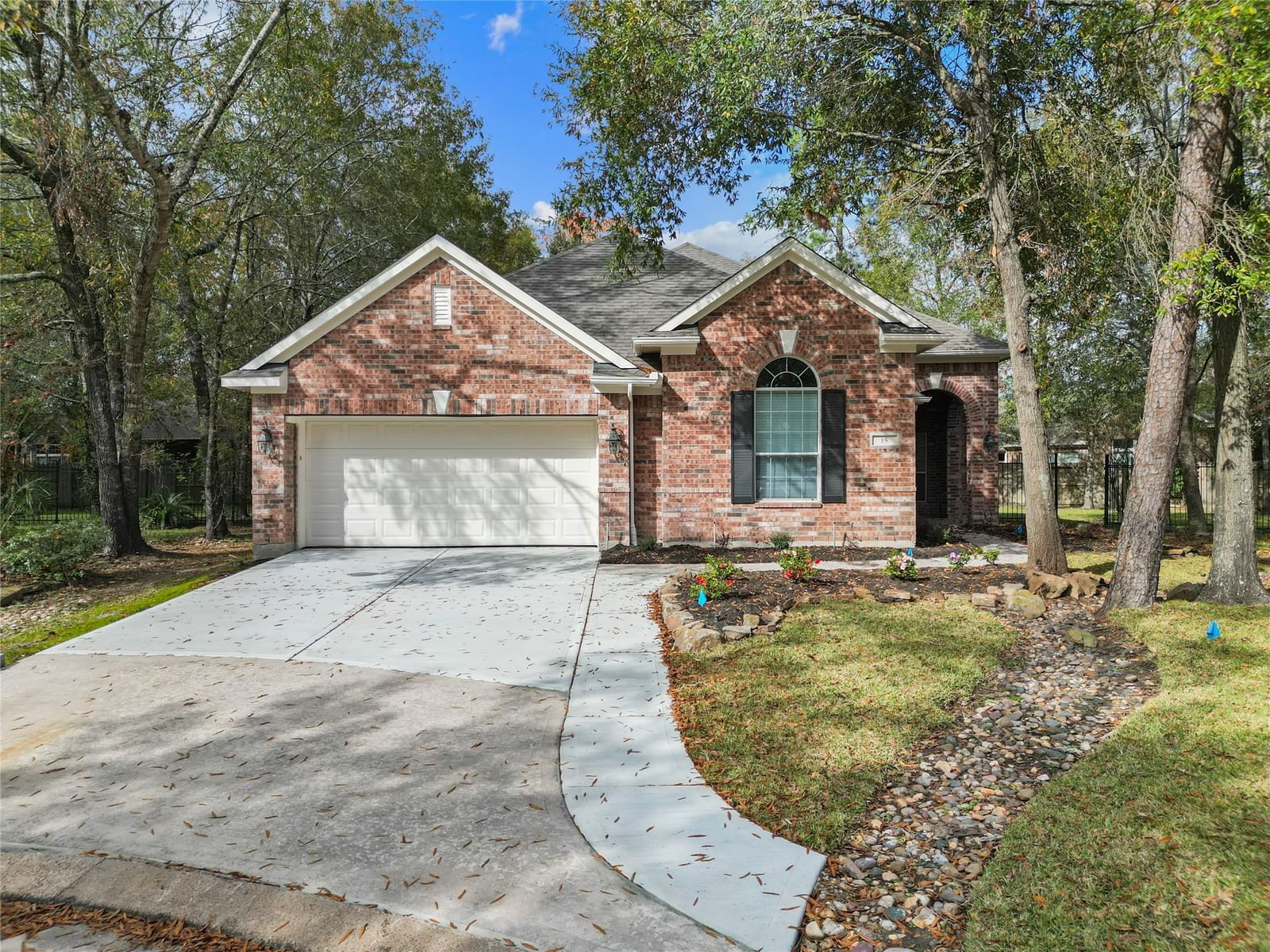 Real estate property located at 15 London Green, Montgomery, Wdlnds Windsor Lakes 02, Conroe, TX, US