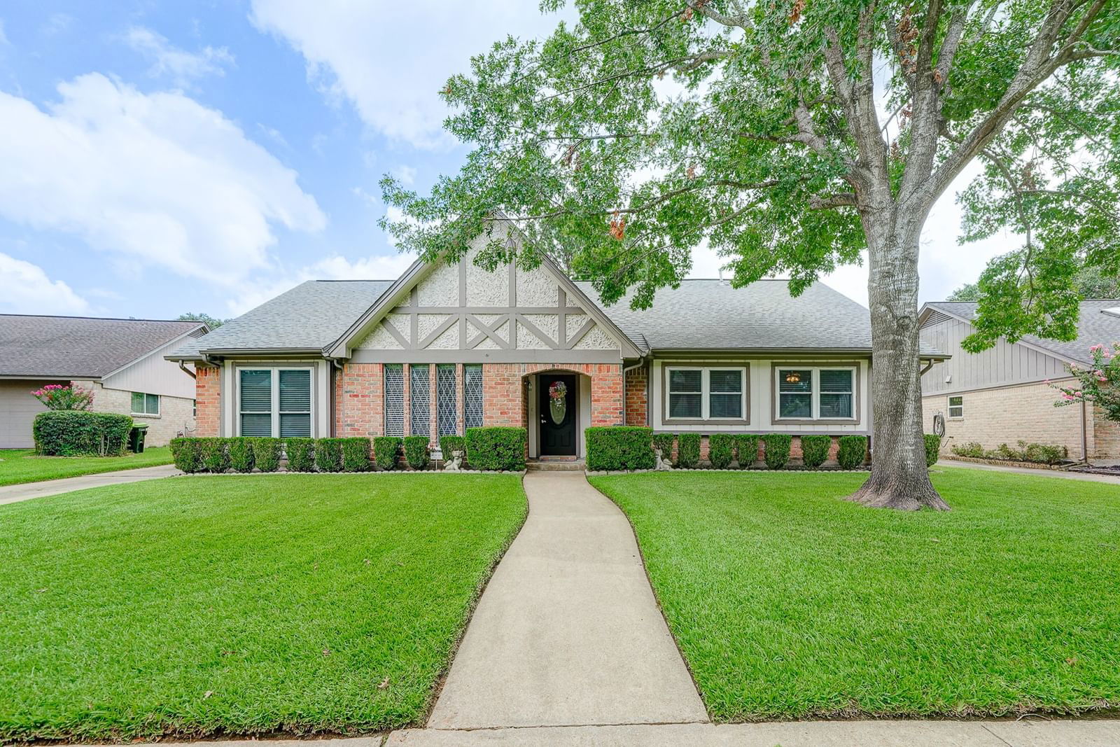 Real estate property located at 15850 Seven Springs, Harris, Bear Creek Village, Houston, TX, US