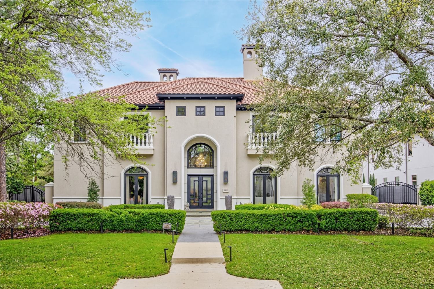 Real estate property located at 5528 Holly Springs, Harris, Tanglewood, Houston, TX, US