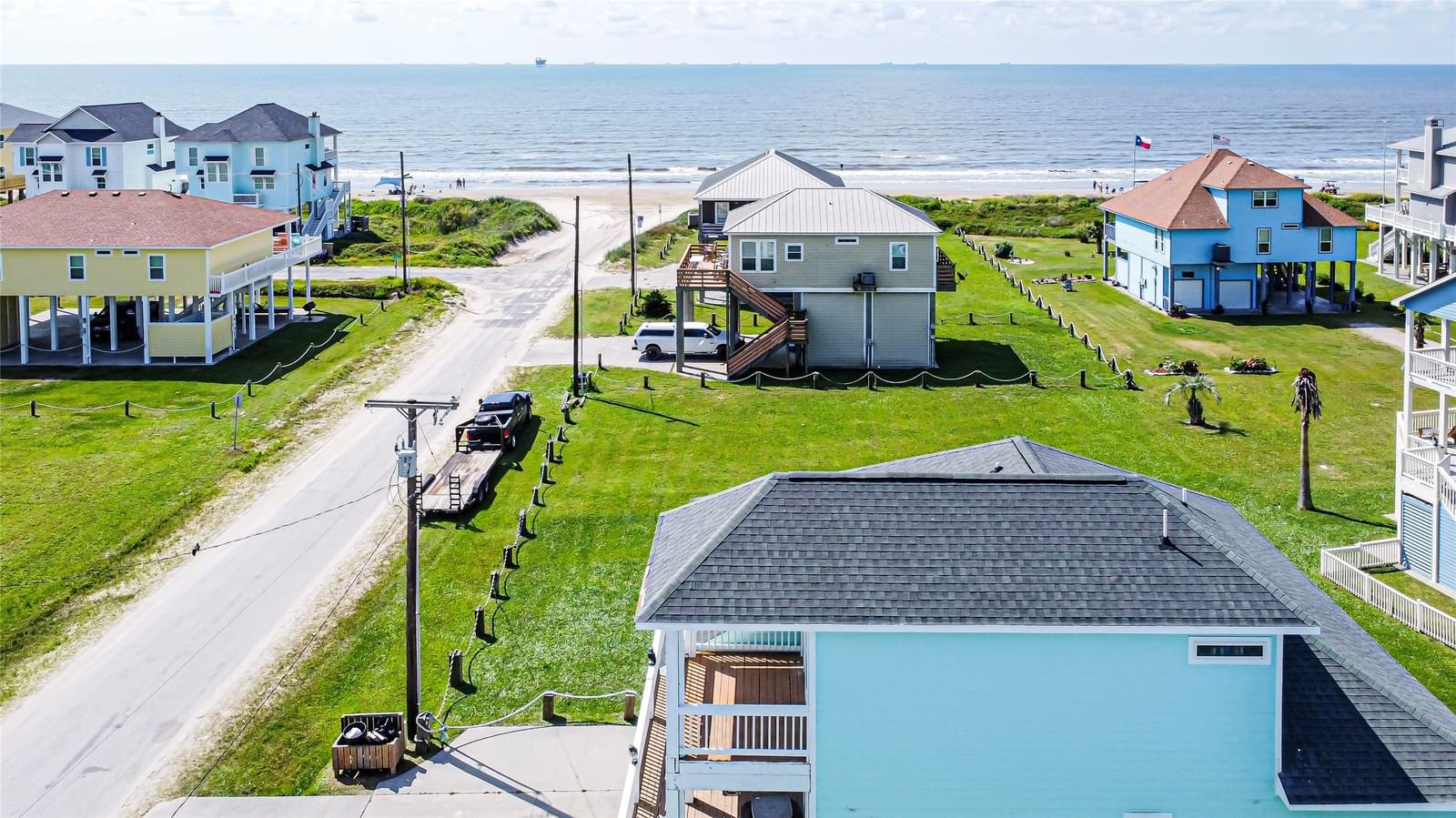 Real estate property located at 833 O'Neal, Galveston, Crystal Beach, TX, US