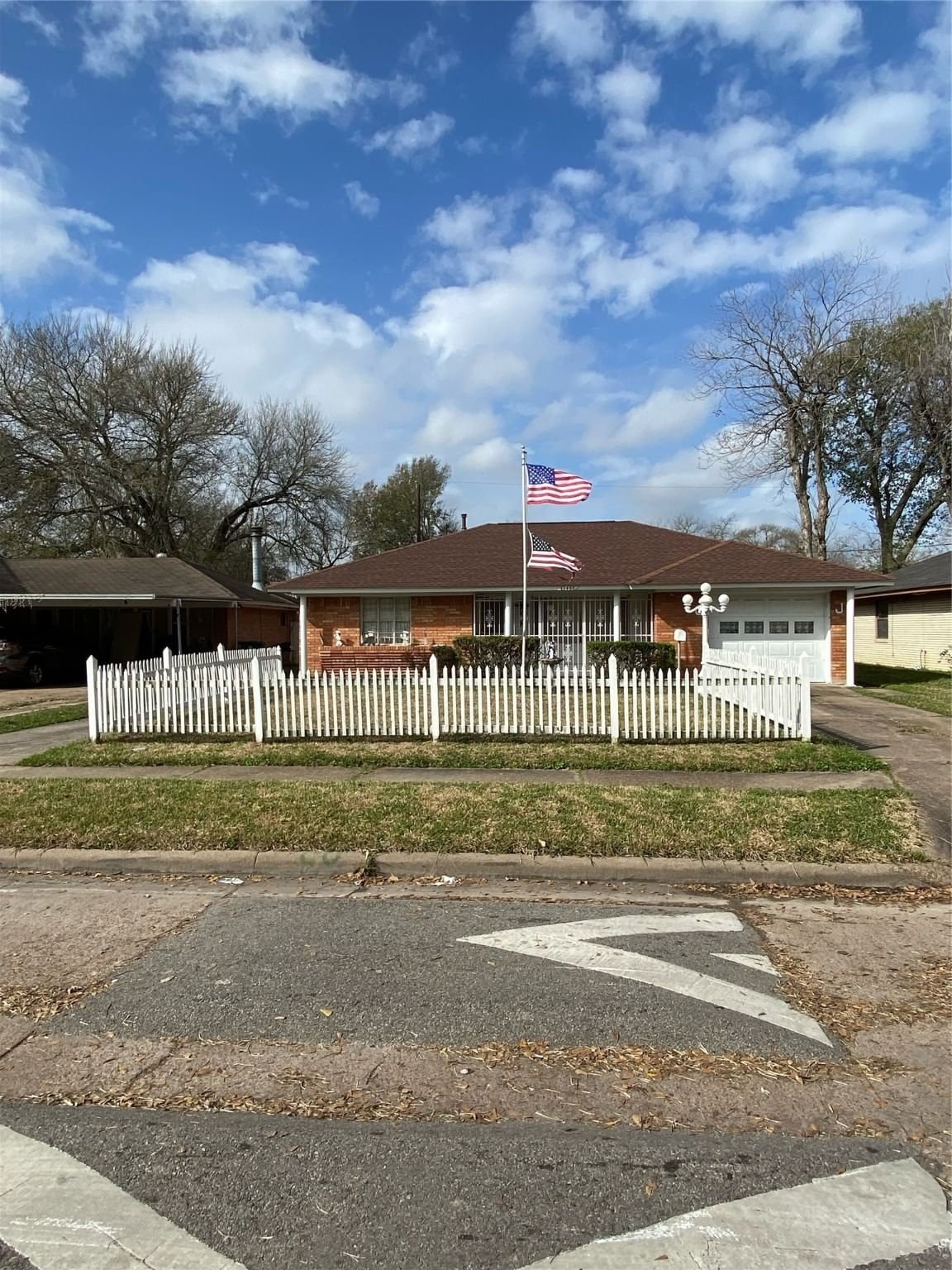 Real estate property located at 11405 Saginaw, Harris, Benbrook, Houston, TX, US