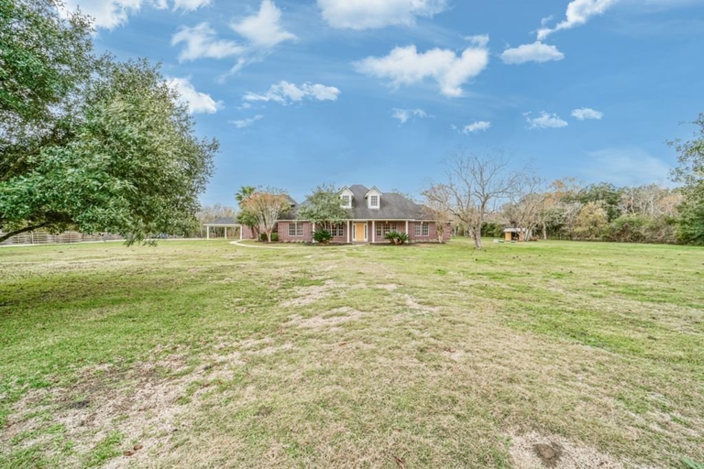 Real estate property located at 12510 County Road 283, Brazoria, H T & B R R, Alvin, TX, US