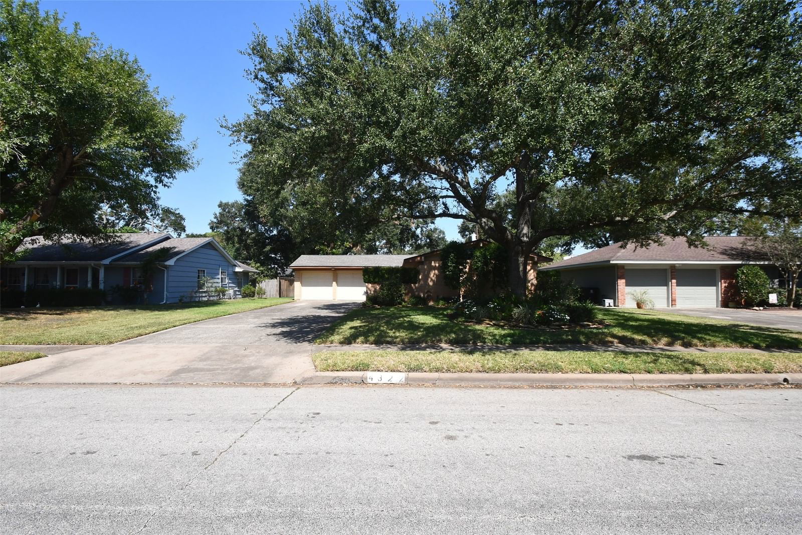 Real estate property located at 4322 Kinglet, Harris, Willowbrook Sec 02, Houston, TX, US