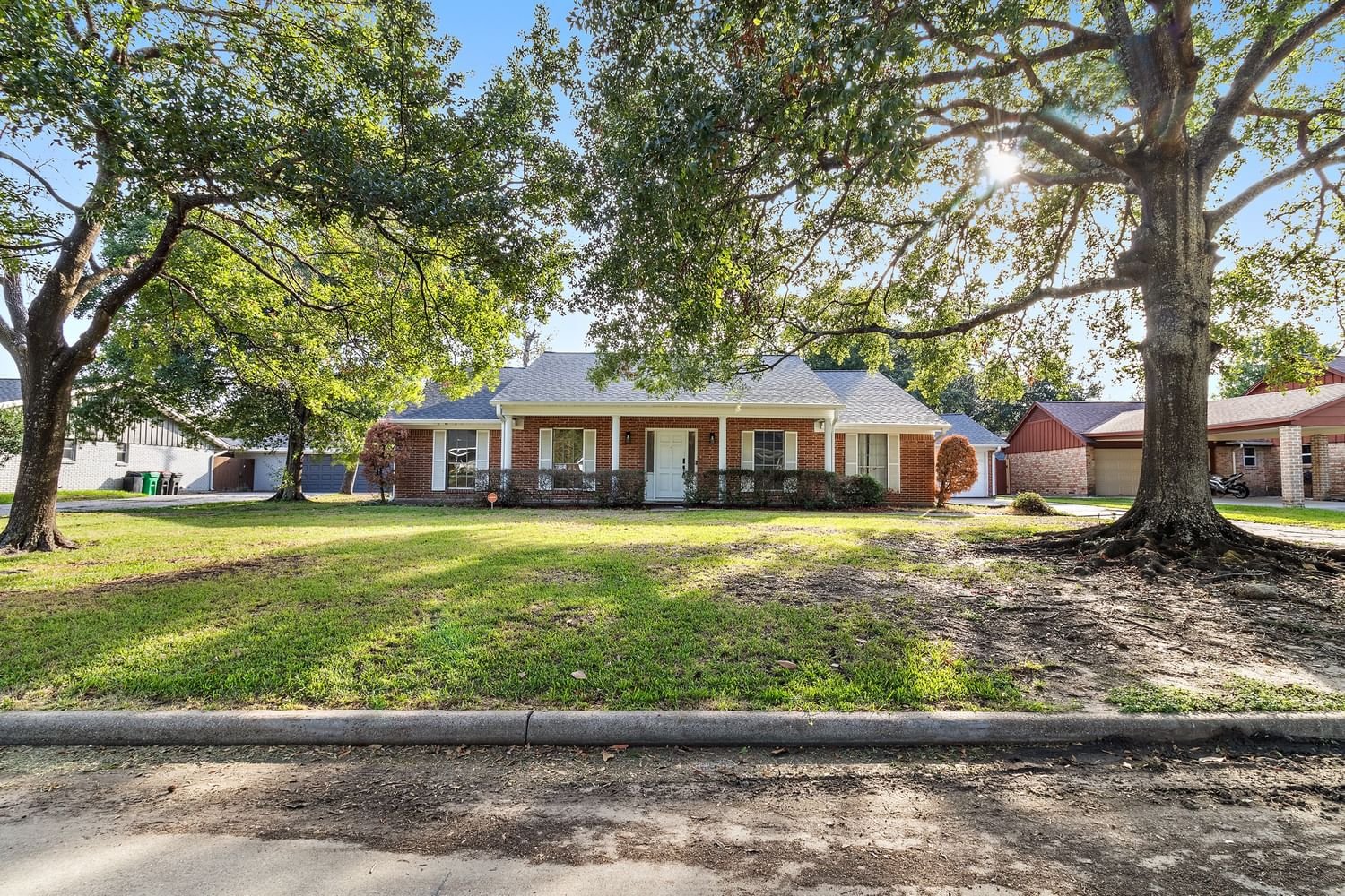 Real estate property located at 5113 Ashwood, Harris, Baytown, TX, US