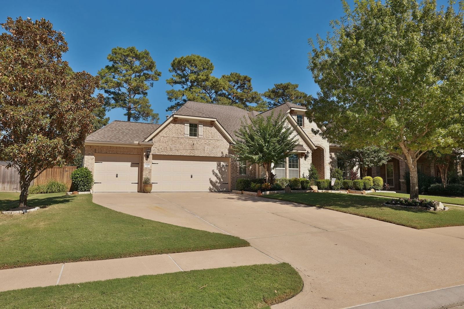 Real estate property located at 13618 Oak Lake Bend, Harris, White Oak Lake Estates, Cypress, TX, US