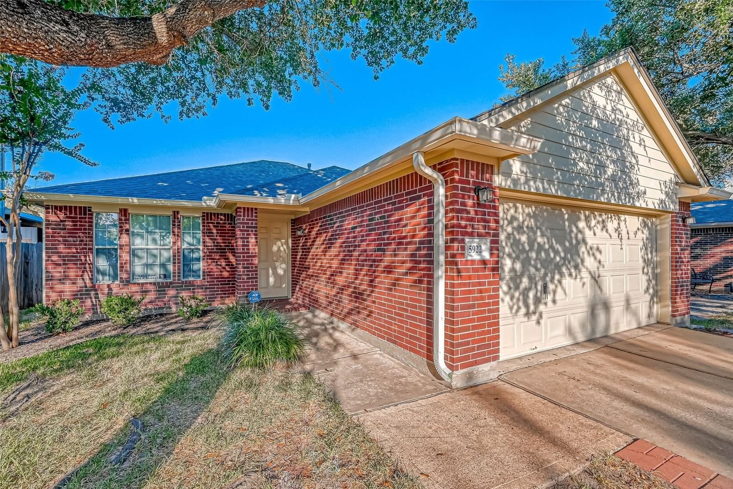 Real estate property located at 5922 Dunsley, Harris, Katy, TX, US