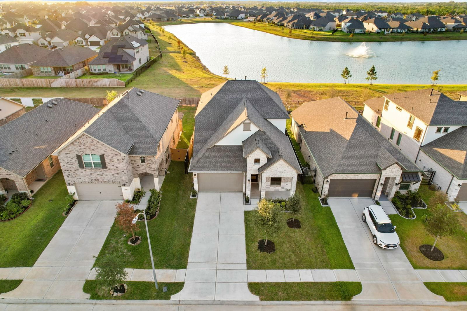 Real estate property located at 892 Marisol Bay, Waller, Sunterra, Katy, TX, US