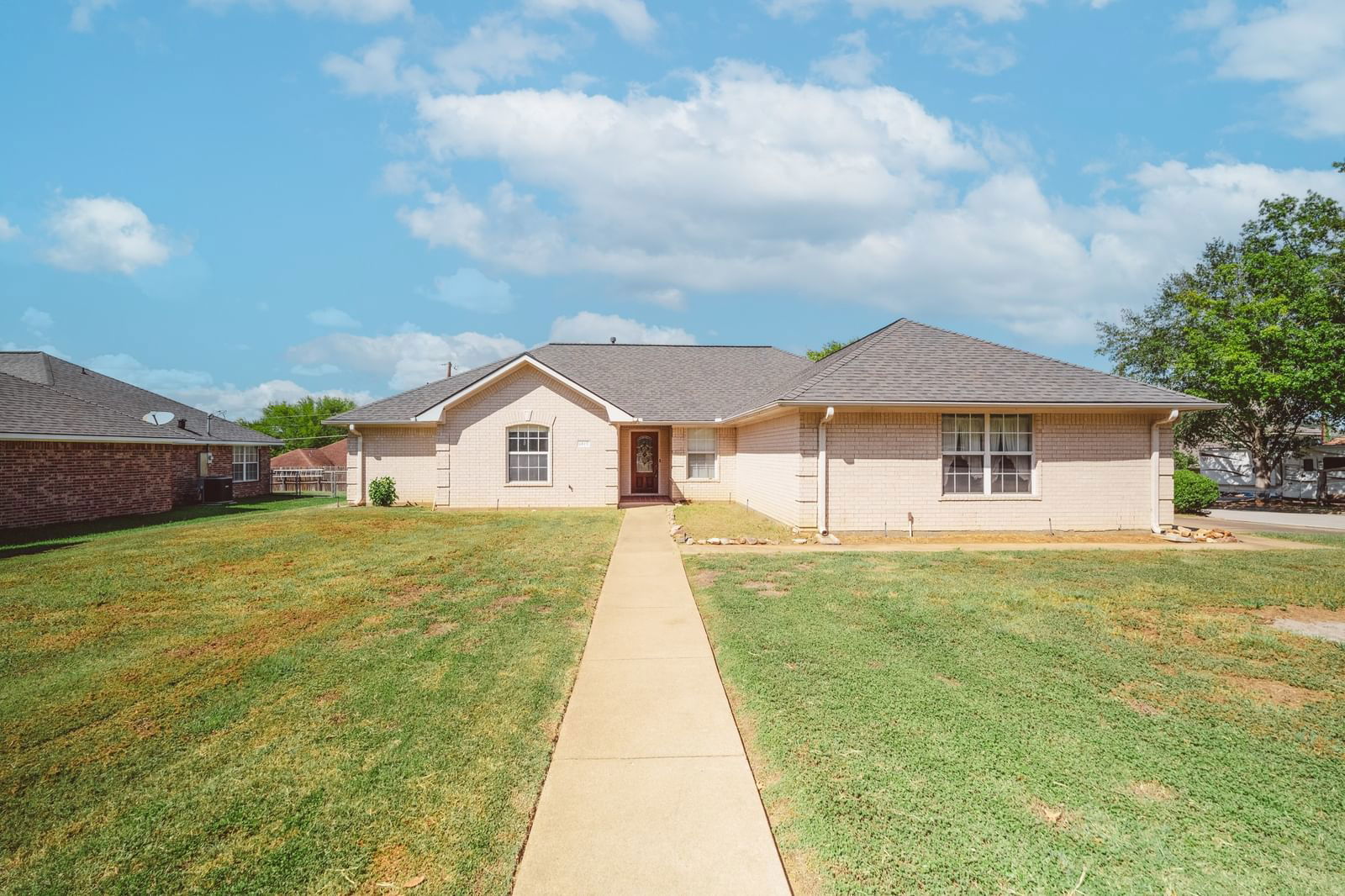 Real estate property located at 1417 Allison, Washington, Highland Meadows Sec V, Brenham, TX, US